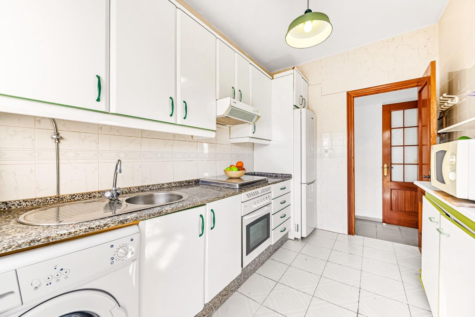 Chalet de 3 habitaciones en La Barrosa en venta - 699.990 € (Ref: 9622687)