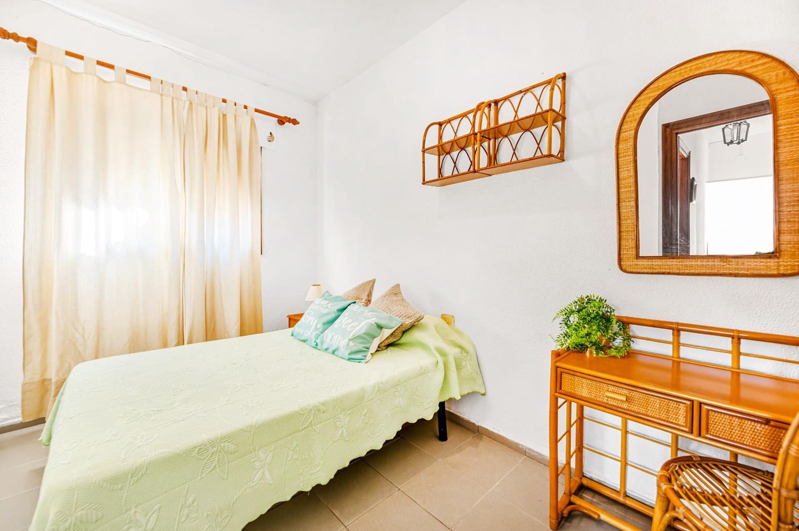 Chalet de 3 habitaciones en La Barrosa en venta - 699.990 € (Ref: 9622687)