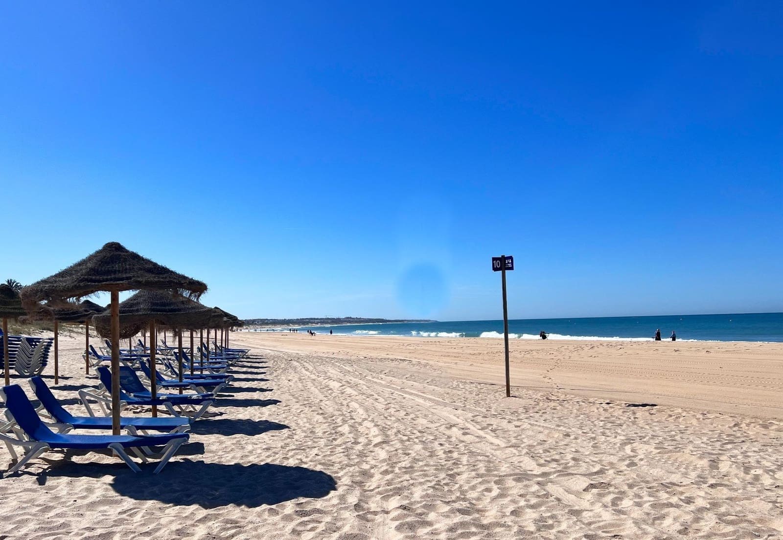 Chalet de 3 habitaciones en La Barrosa en venta - 699.990 € (Ref: 9622687)