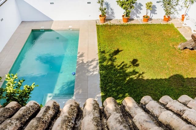 5 soverom Villa til salgs i Chiclana de la Frontera med svømmebasseng garasje - € 630 000 (Ref: 9622688)