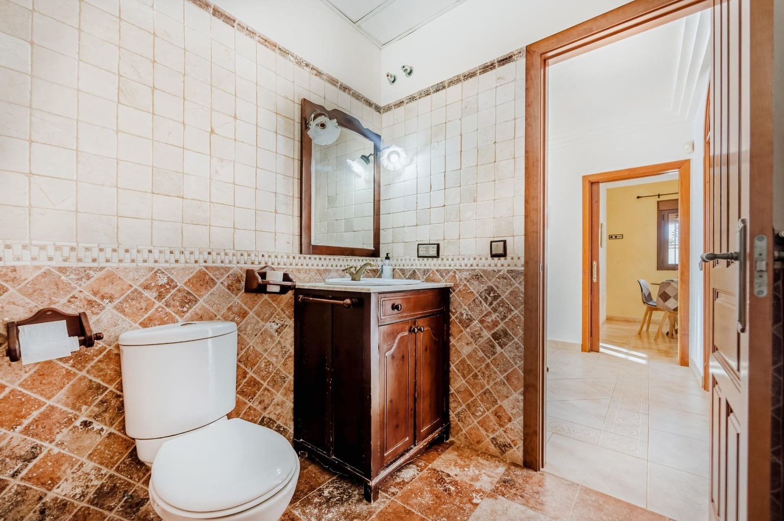 5 soverom Villa til salgs i Chiclana de la Frontera med svømmebasseng garasje - € 630 000 (Ref: 9622688)