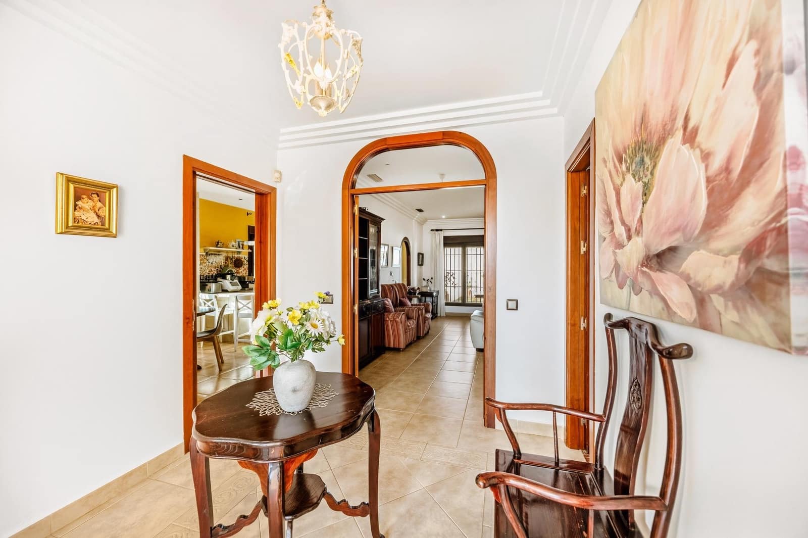 5 bedroom Villa for sale in Chiclana de la Frontera with pool garage - € 630,000 (Ref: 9622688)