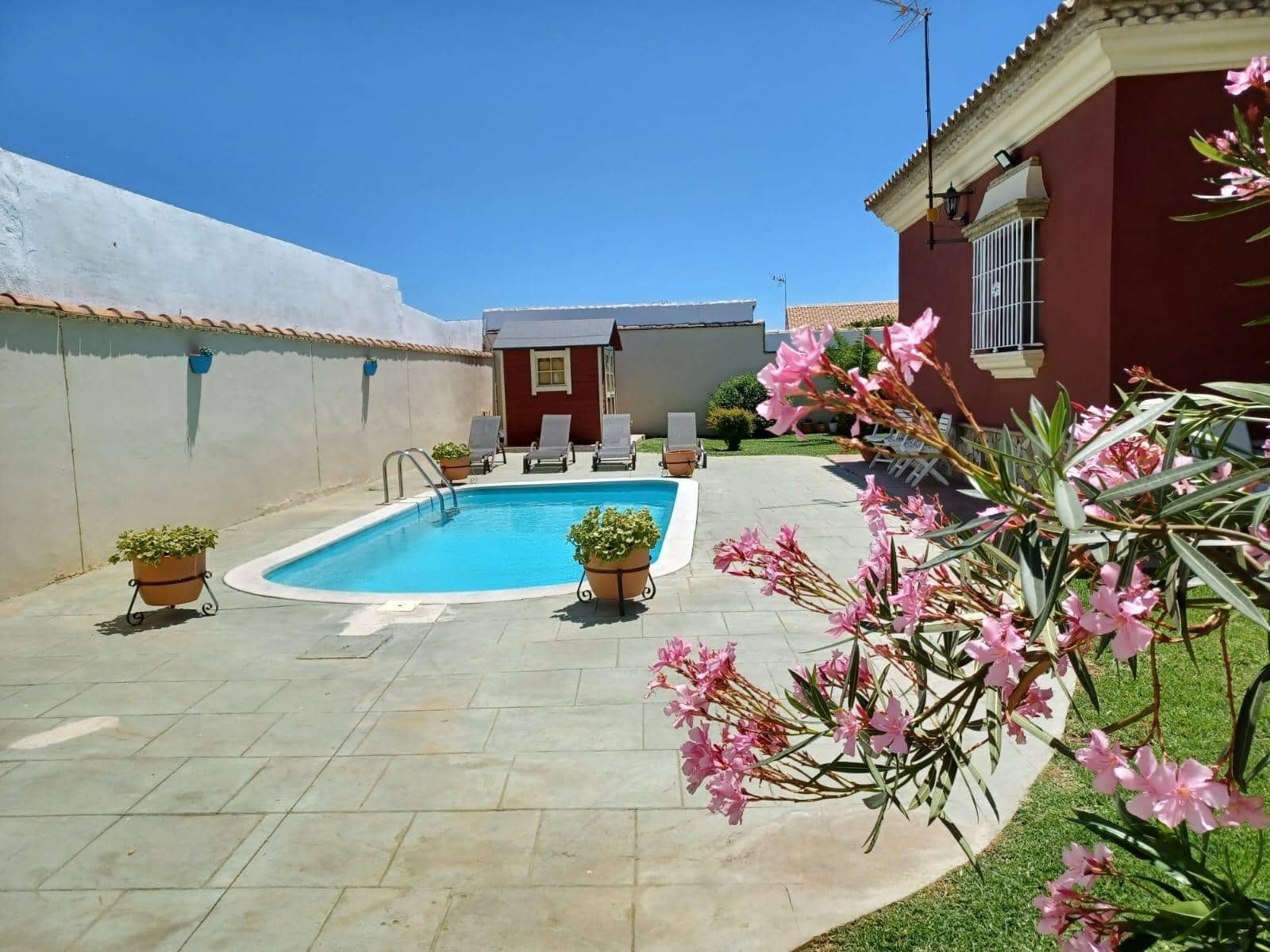 3 soverom Villa til salgs i Chiclana de la Frontera med svømmebasseng - € 310 000 (Ref: 9622689)