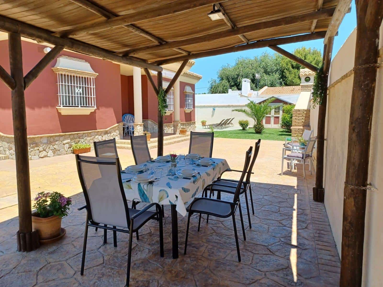 3 soverom Villa til salgs i Chiclana de la Frontera med svømmebasseng - € 310 000 (Ref: 9622689)