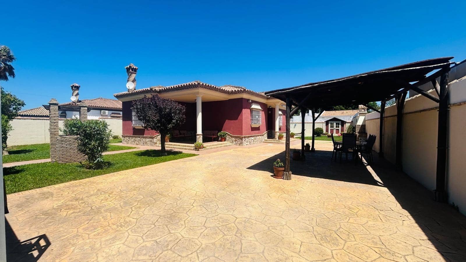 3 soverom Villa til salgs i Chiclana de la Frontera med svømmebasseng - € 310 000 (Ref: 9622689)