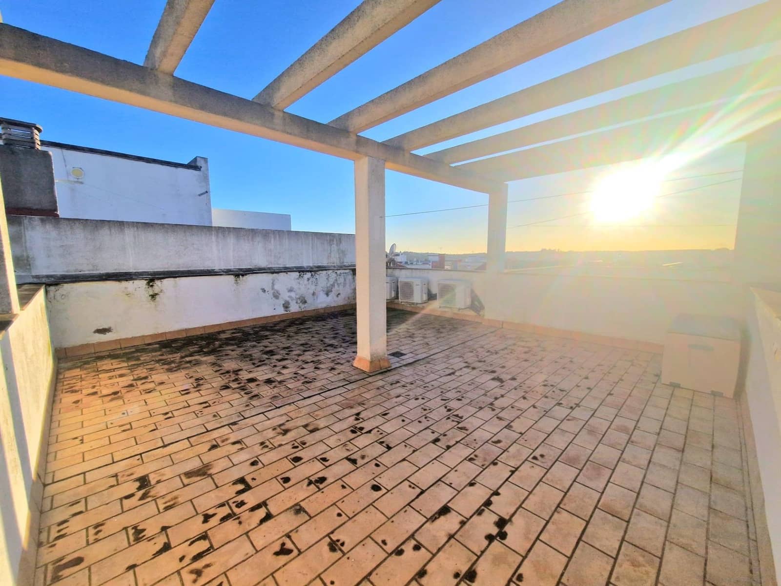 2 sovrum Lägenhet till salu i Chiclana de la Frontera - 155 000 € (Ref: 9622691)