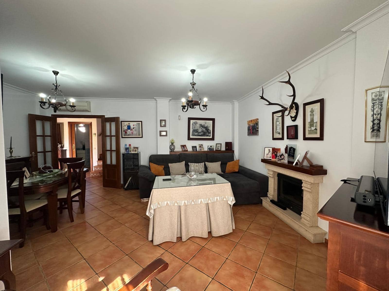 4 slaapkamer Villa te koop in Chiclana de la Frontera - € 437.000 (Ref: 9622692)