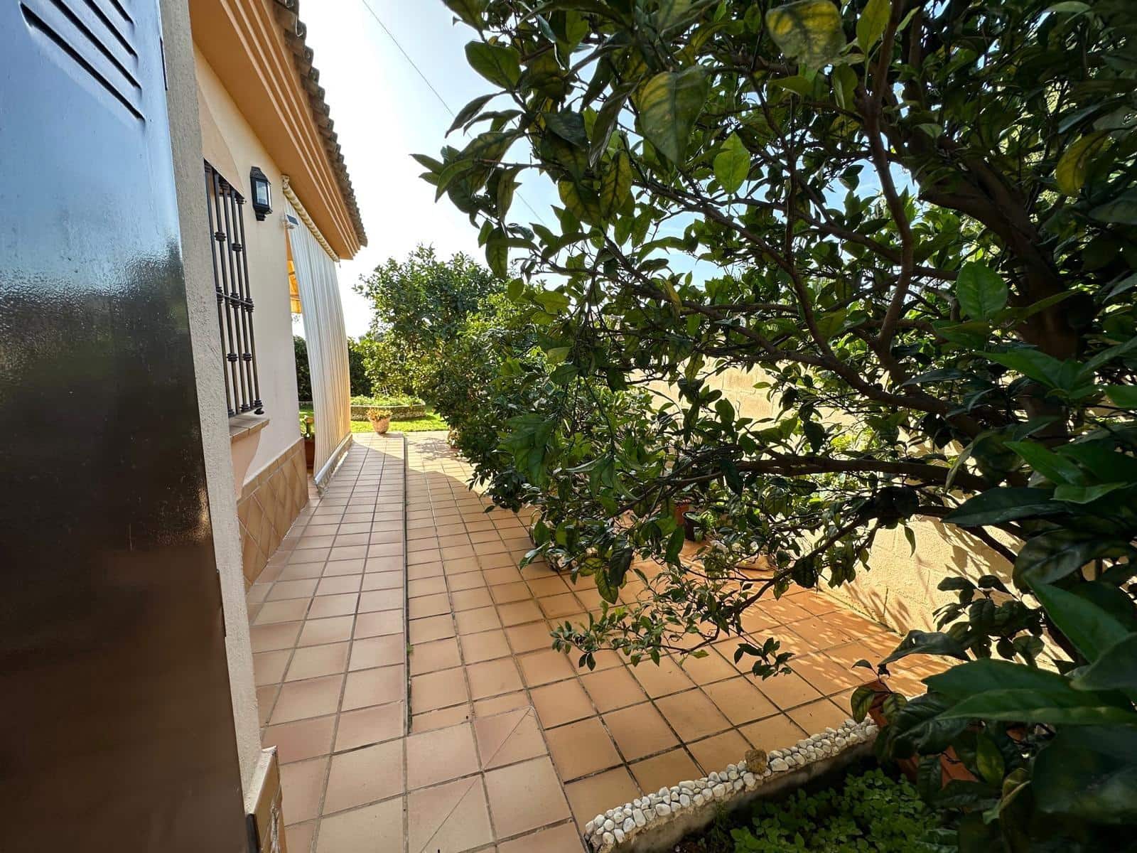 4 slaapkamer Villa te koop in Chiclana de la Frontera - € 437.000 (Ref: 9622692)