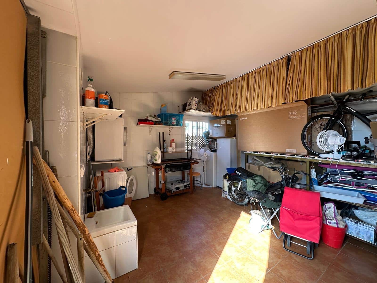 4 slaapkamer Villa te koop in Chiclana de la Frontera - € 437.000 (Ref: 9622692)