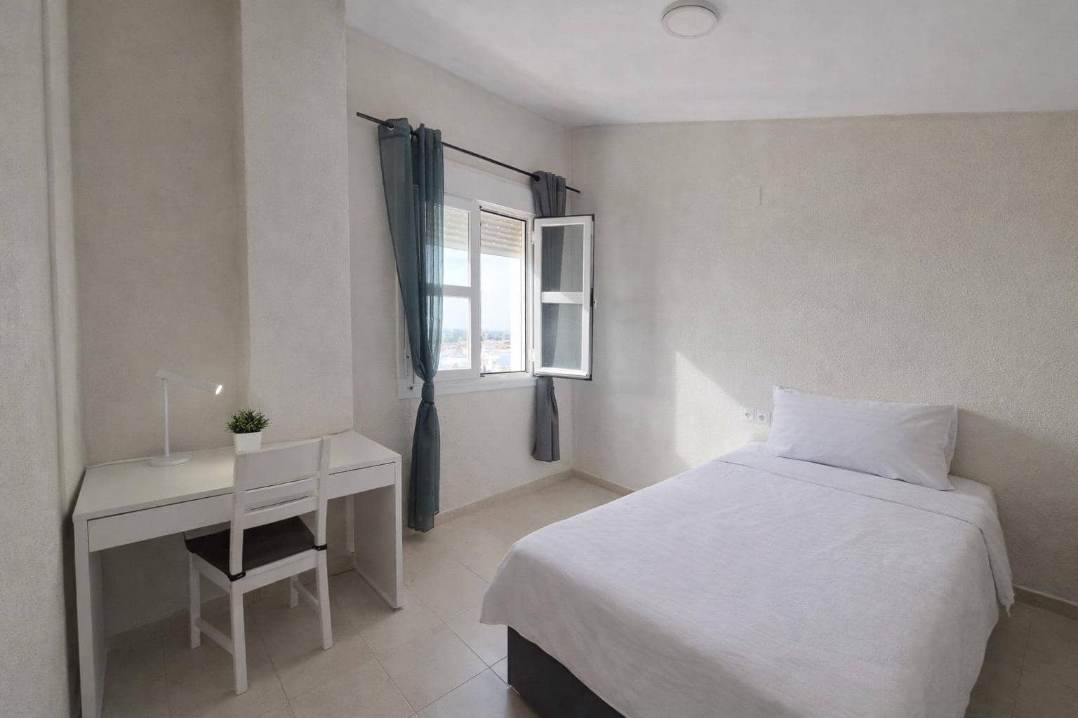 Apartamento de 3 habitaciones en Chiclana de la Frontera en venta con garaje - 175.000 € (Ref: 9622695)