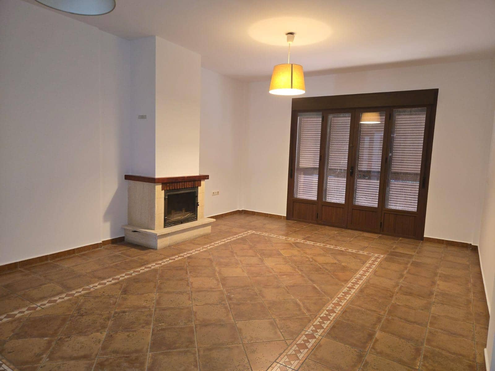 Chalet de 5 habitaciones en Chiclana de la Frontera en venta con garaje - 540.000 € (Ref: 9622696)