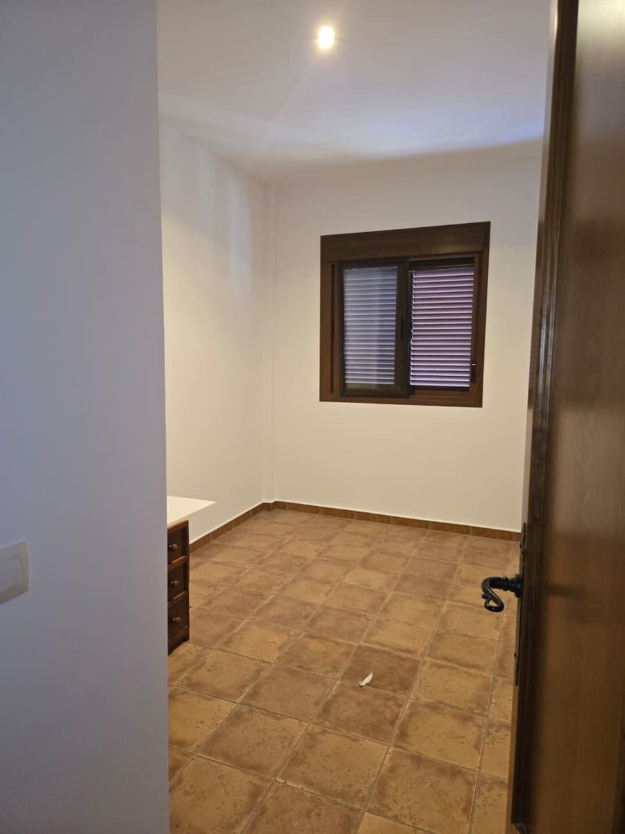 Chalet de 5 habitaciones en Chiclana de la Frontera en venta con garaje - 540.000 € (Ref: 9622696)