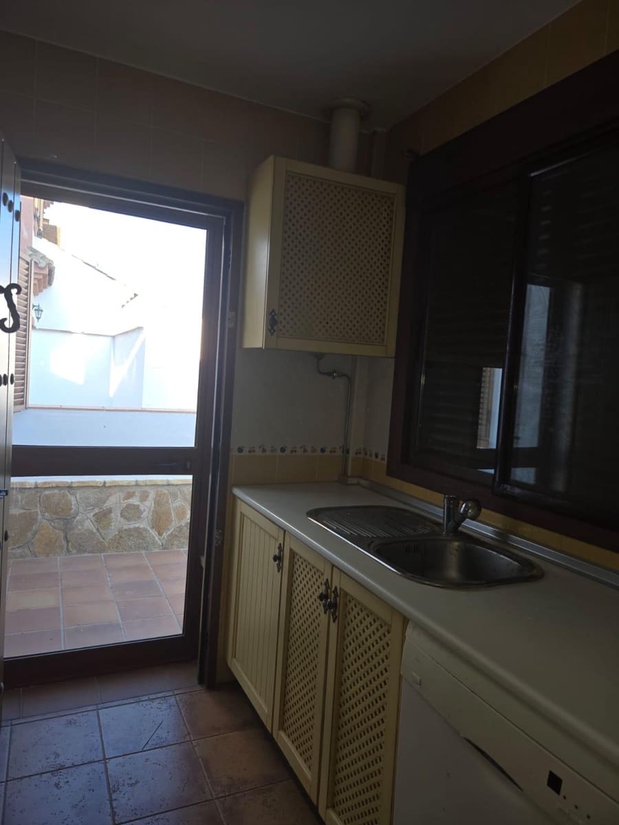 Chalet de 5 habitaciones en Chiclana de la Frontera en venta con garaje - 540.000 € (Ref: 9622696)