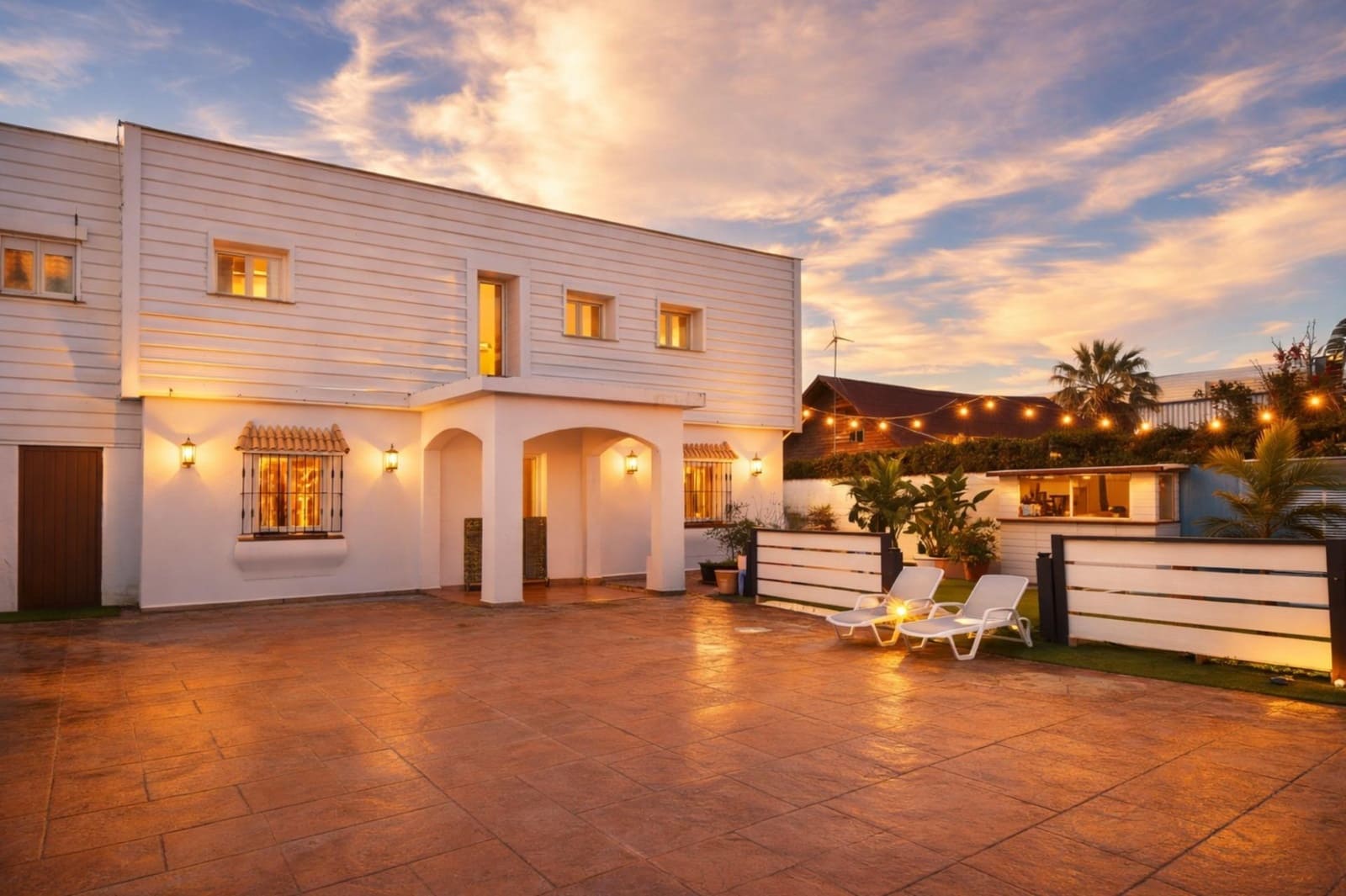 8 quarto Moradia para venda em Conil de la Frontera com garagem - 540 000 € (Ref: 9625516)