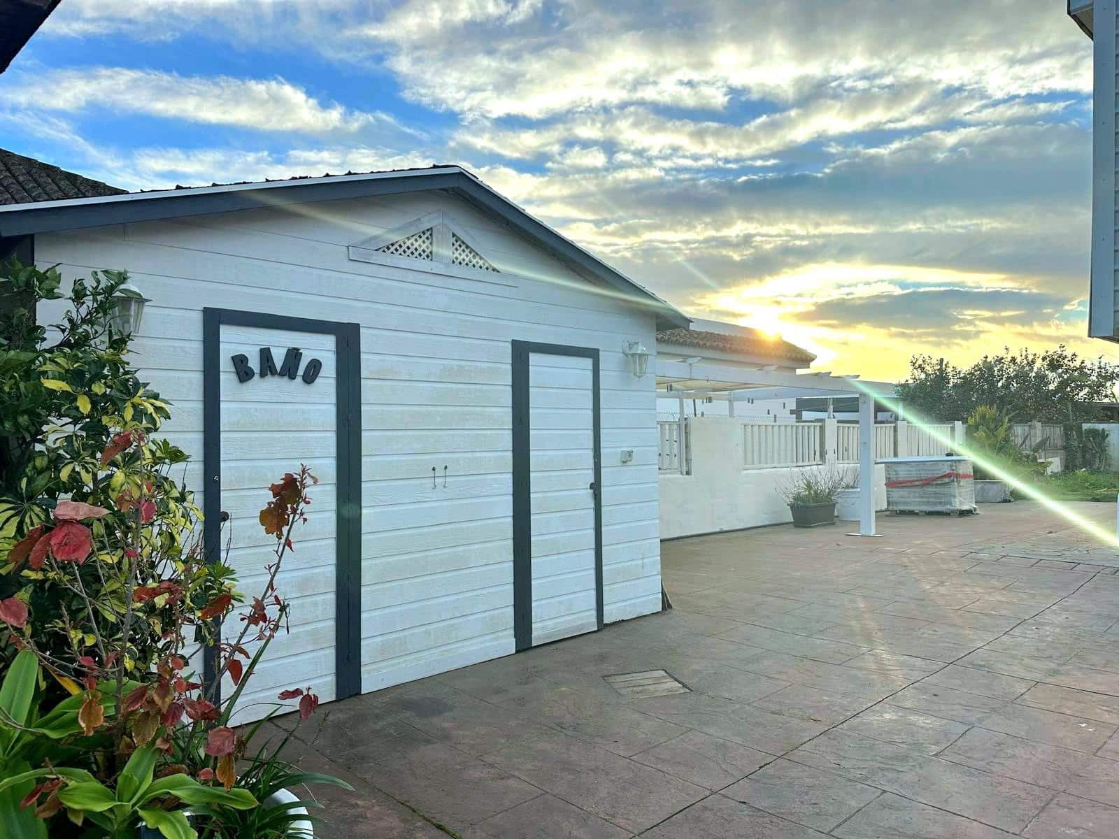 8 quarto Moradia para venda em Conil de la Frontera com garagem - 540 000 € (Ref: 9625516)