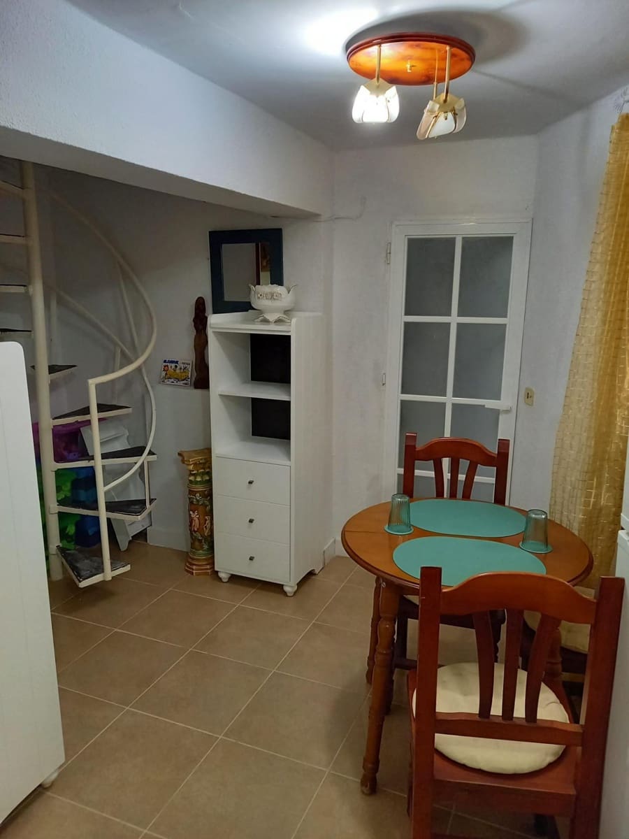 1 bedroom Villa for sale in Chiclana de la Frontera - € 70,000 (Ref: 9637524)