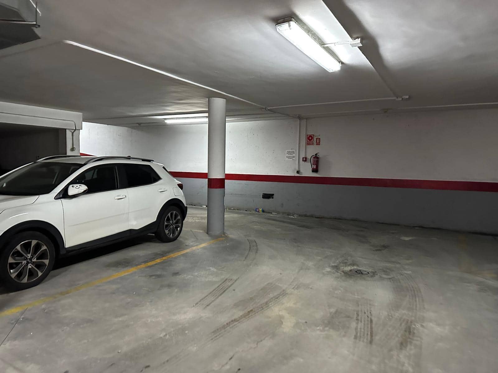 Autotalli myytävänä paikassa Chiclana de la Frontera - 5 700 € (Ref: 9648073)