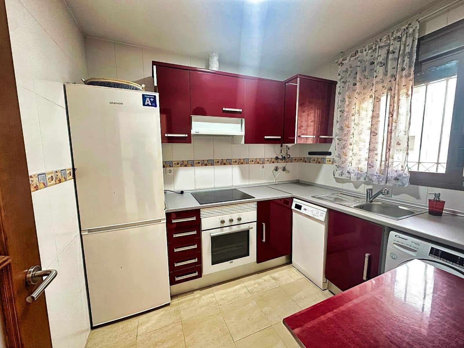 3 bedroom Apartment for sale in Chiclana de la Frontera with garage - € 160,000 (Ref: 9648075)