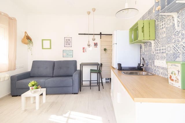 1 makuuhuone Kaupallinen myytävänä paikassa Chiclana de la Frontera - 110 000 € (Ref: 9666458)