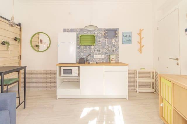 1 makuuhuone Kaupallinen myytävänä paikassa Chiclana de la Frontera - 110 000 € (Ref: 9666458)