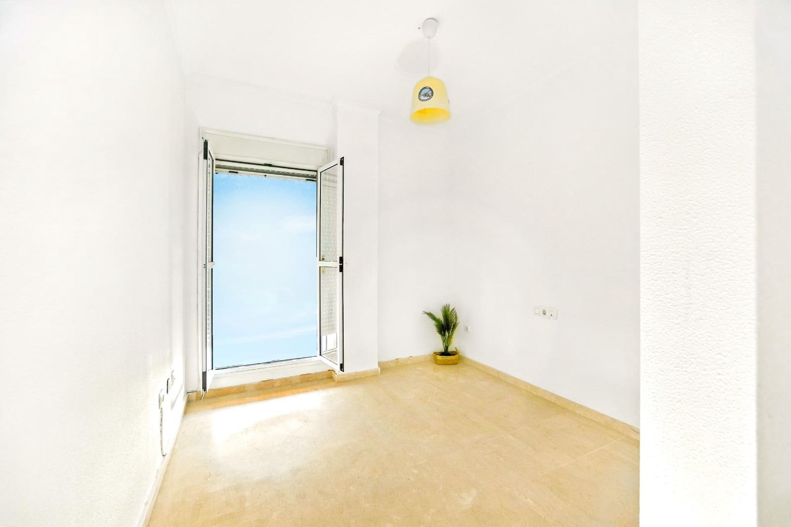 3 soverom Leilighet til salgs i Chiclana de la Frontera - € 285 000 (Ref: 9683501)