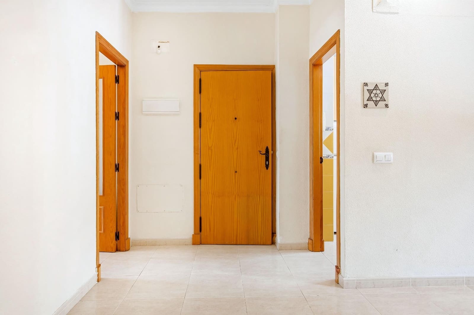 2 bedroom Flat for sale in Chiclana de la Frontera - € 137,990 (Ref: 9683502)