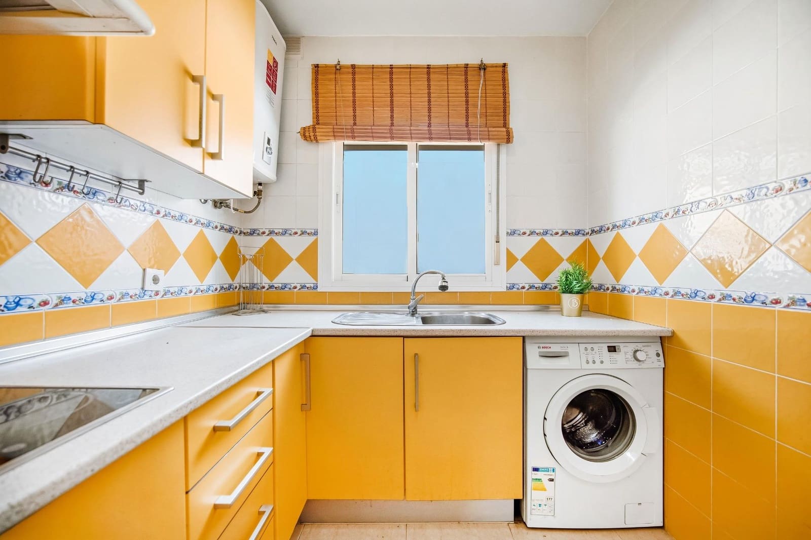 2 bedroom Flat for sale in Chiclana de la Frontera - € 137,990 (Ref: 9683502)