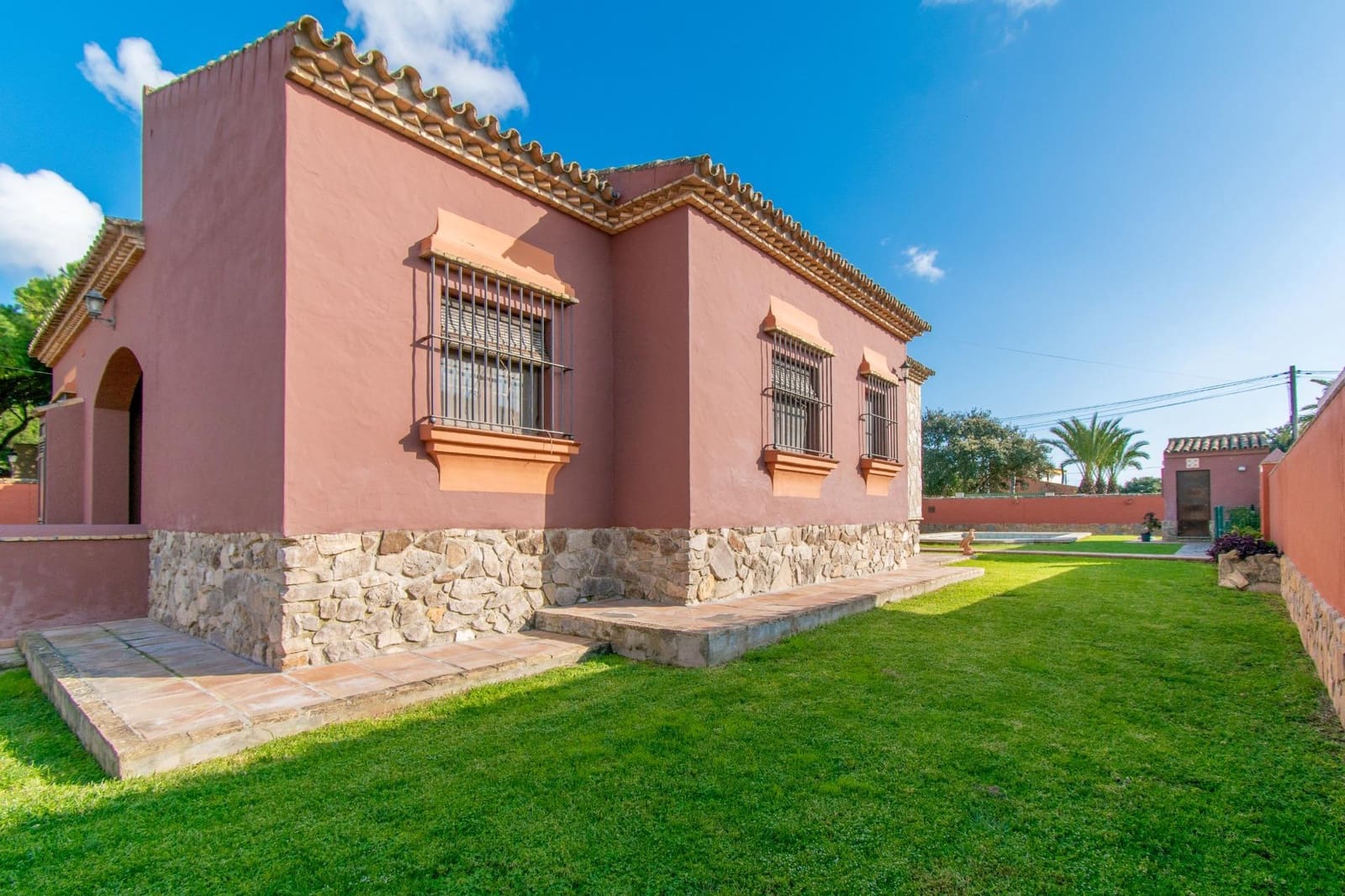 5 Zimmer Villa zu verkaufen in Chiclana de la Frontera - 470.000 € (Ref: 9726616)