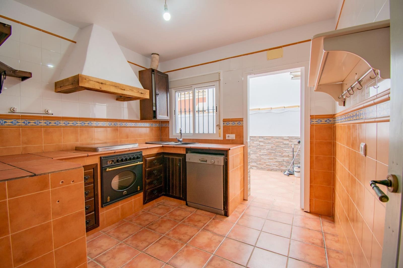 3 Zimmer Villa zu verkaufen in Chiclana de la Frontera mit Pool Garage - 360.000 € (Ref: 9761949)