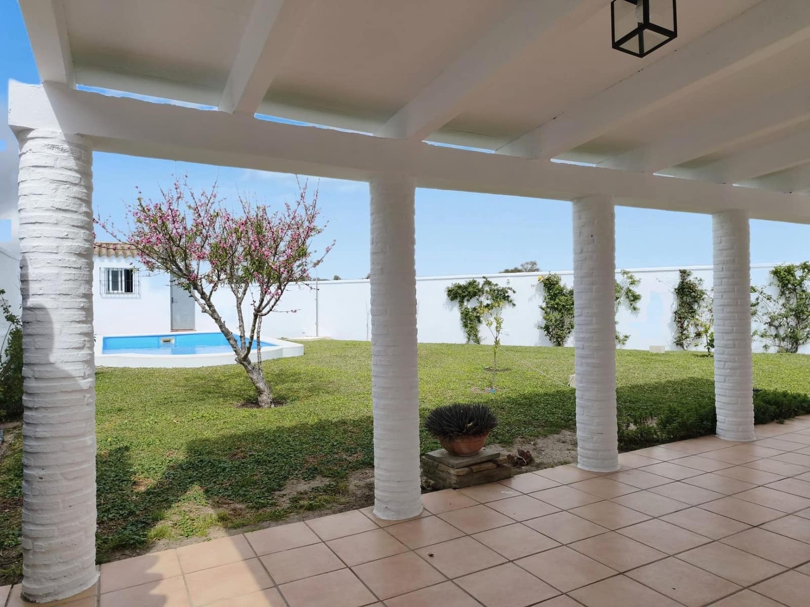 3 Zimmer Villa zu verkaufen in Chiclana de la Frontera mit Pool Garage - 360.000 € (Ref: 9761949)