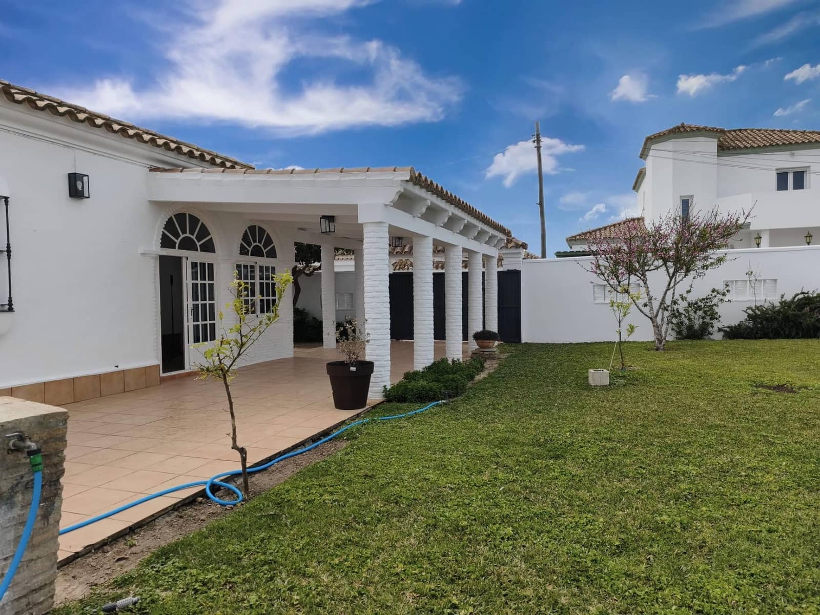 3 Zimmer Villa zu verkaufen in Chiclana de la Frontera mit Pool Garage - 360.000 € (Ref: 9761949)
