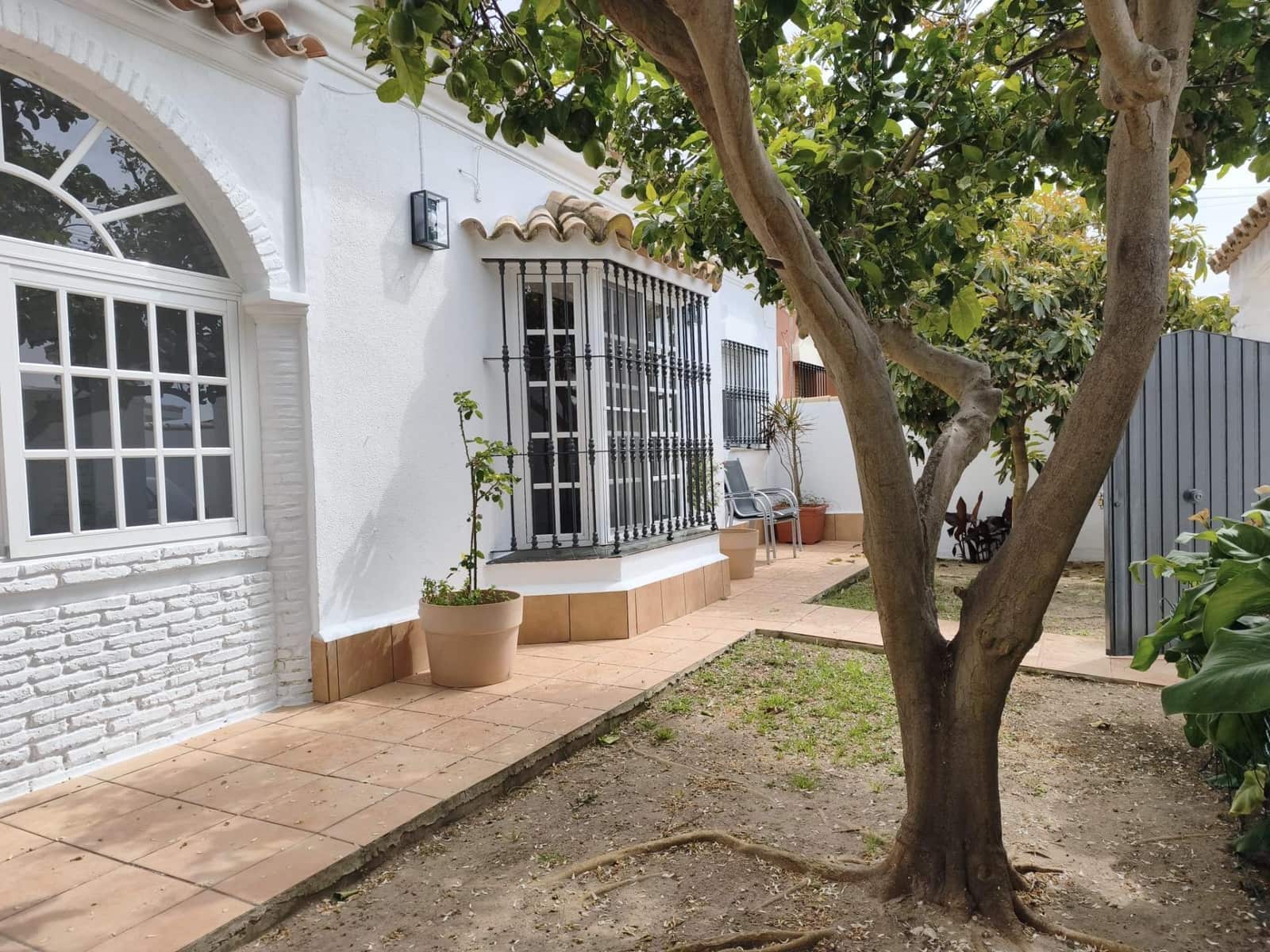 3 Zimmer Villa zu verkaufen in Chiclana de la Frontera mit Pool Garage - 360.000 € (Ref: 9761949)