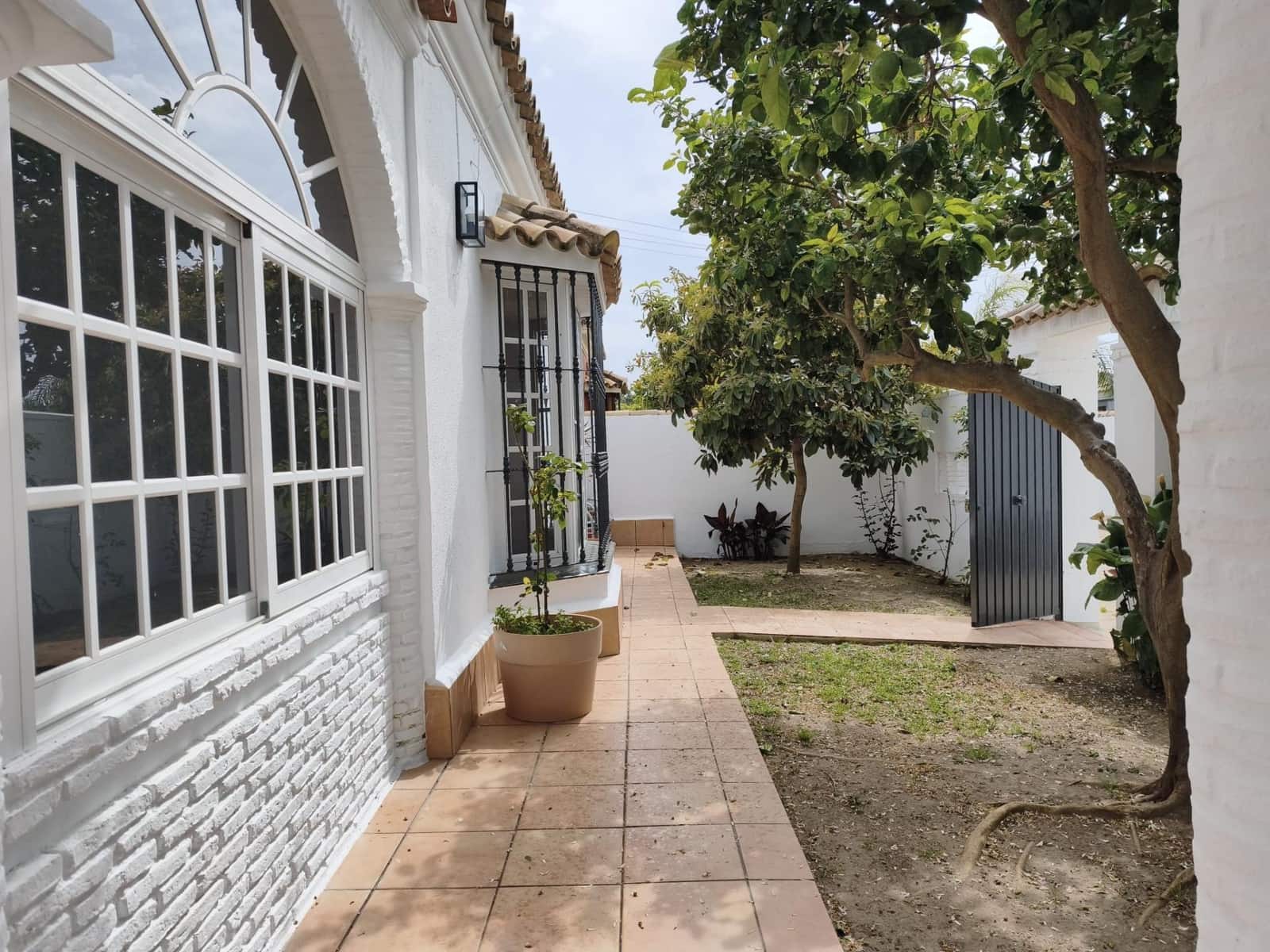 3 Zimmer Villa zu verkaufen in Chiclana de la Frontera mit Pool Garage - 360.000 € (Ref: 9761949)