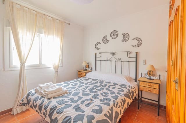 2 chambre Villa/Maison à vendre à Pago del Humo, Chiclana de la Frontera avec piscine - 255 000 € (Ref: 9761950)