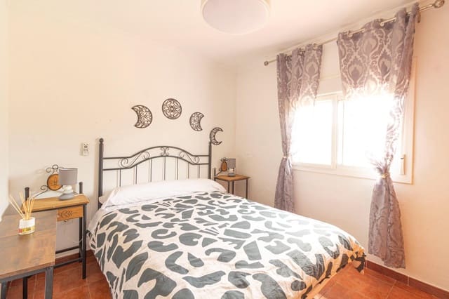 2 chambre Villa/Maison à vendre à Pago del Humo, Chiclana de la Frontera avec piscine - 255 000 € (Ref: 9761950)