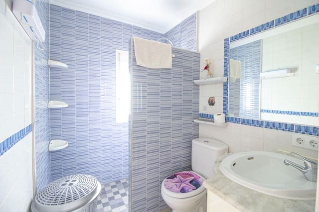 2 chambre Villa/Maison à vendre à Pago del Humo, Chiclana de la Frontera avec piscine - 255 000 € (Ref: 9761950)