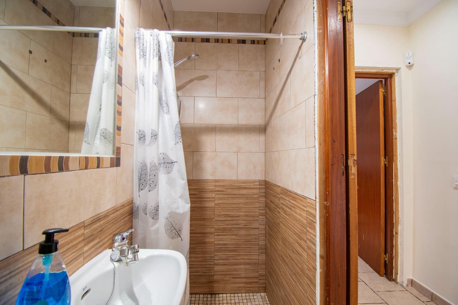 4 makuuhuone Rivitalo myytävänä paikassa Chiclana de la Frontera - 199 990 € (Ref: 9788370)