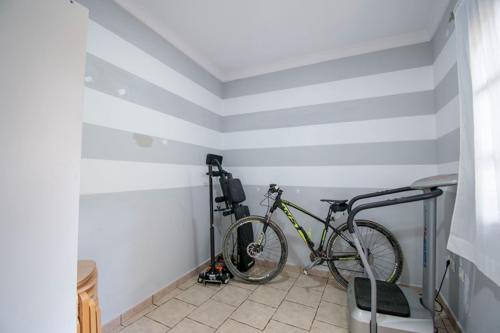 4 makuuhuone Rivitalo myytävänä paikassa Chiclana de la Frontera - 199 990 € (Ref: 9788370)