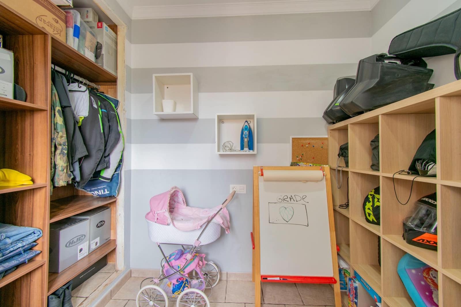 4 makuuhuone Rivitalo myytävänä paikassa Chiclana de la Frontera - 199 990 € (Ref: 9788370)