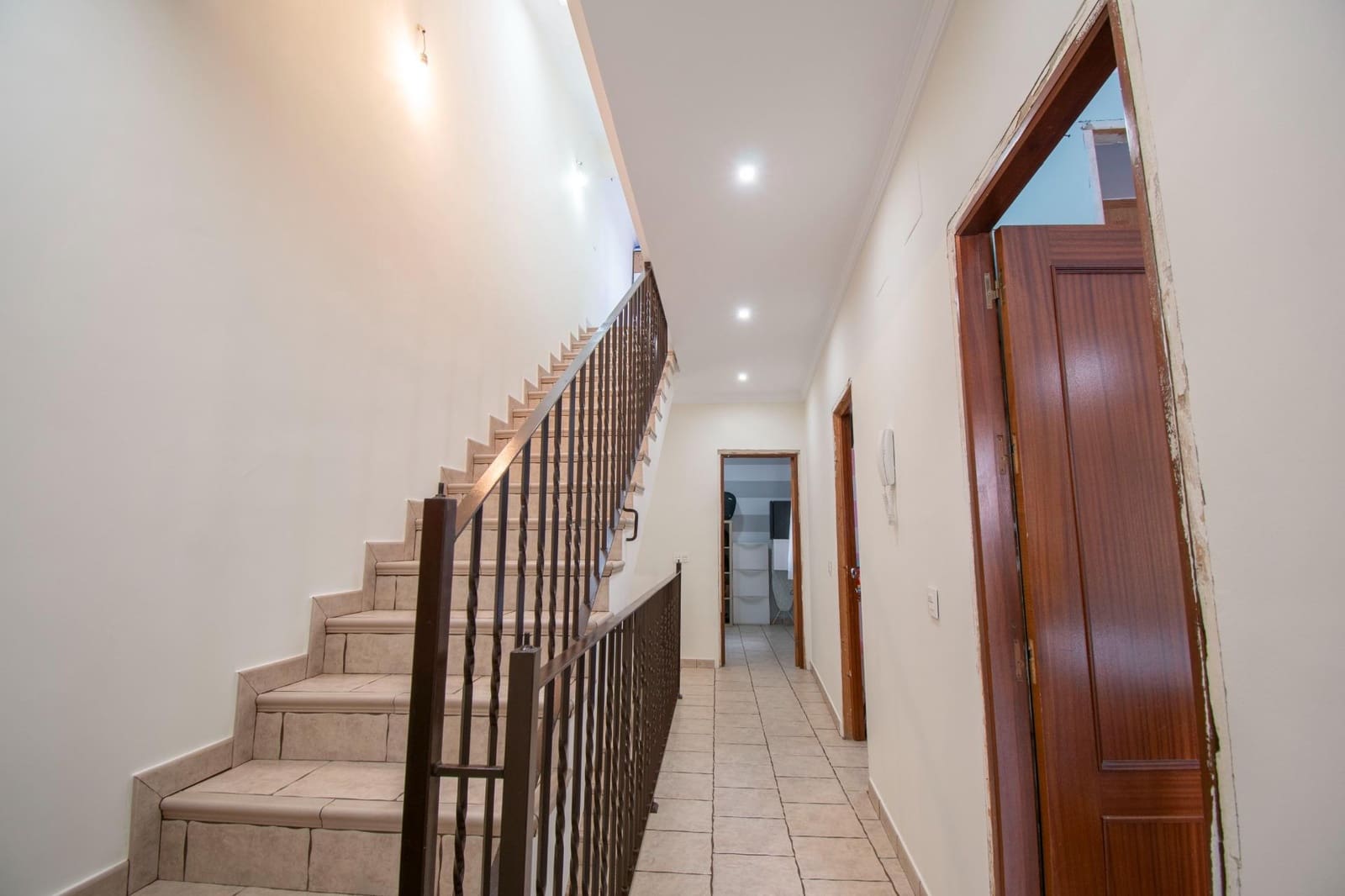 4 makuuhuone Rivitalo myytävänä paikassa Chiclana de la Frontera - 199 990 € (Ref: 9788370)