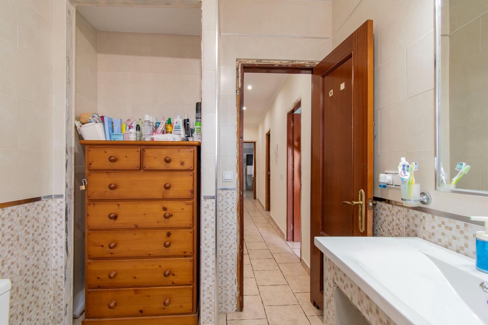 4 makuuhuone Rivitalo myytävänä paikassa Chiclana de la Frontera - 199 990 € (Ref: 9788370)