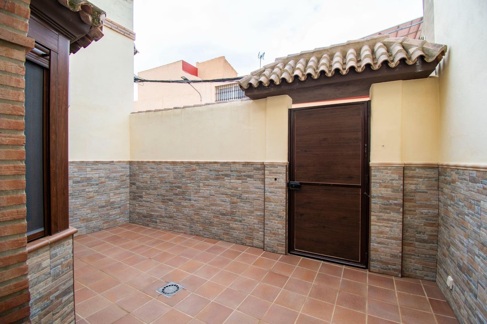 4 makuuhuone Rivitalo myytävänä paikassa Chiclana de la Frontera - 199 990 € (Ref: 9788370)