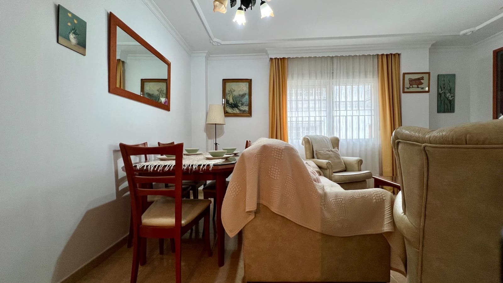4 bedroom Flat for sale in Chiclana de la Frontera - € 230,000 (Ref: 9820475)