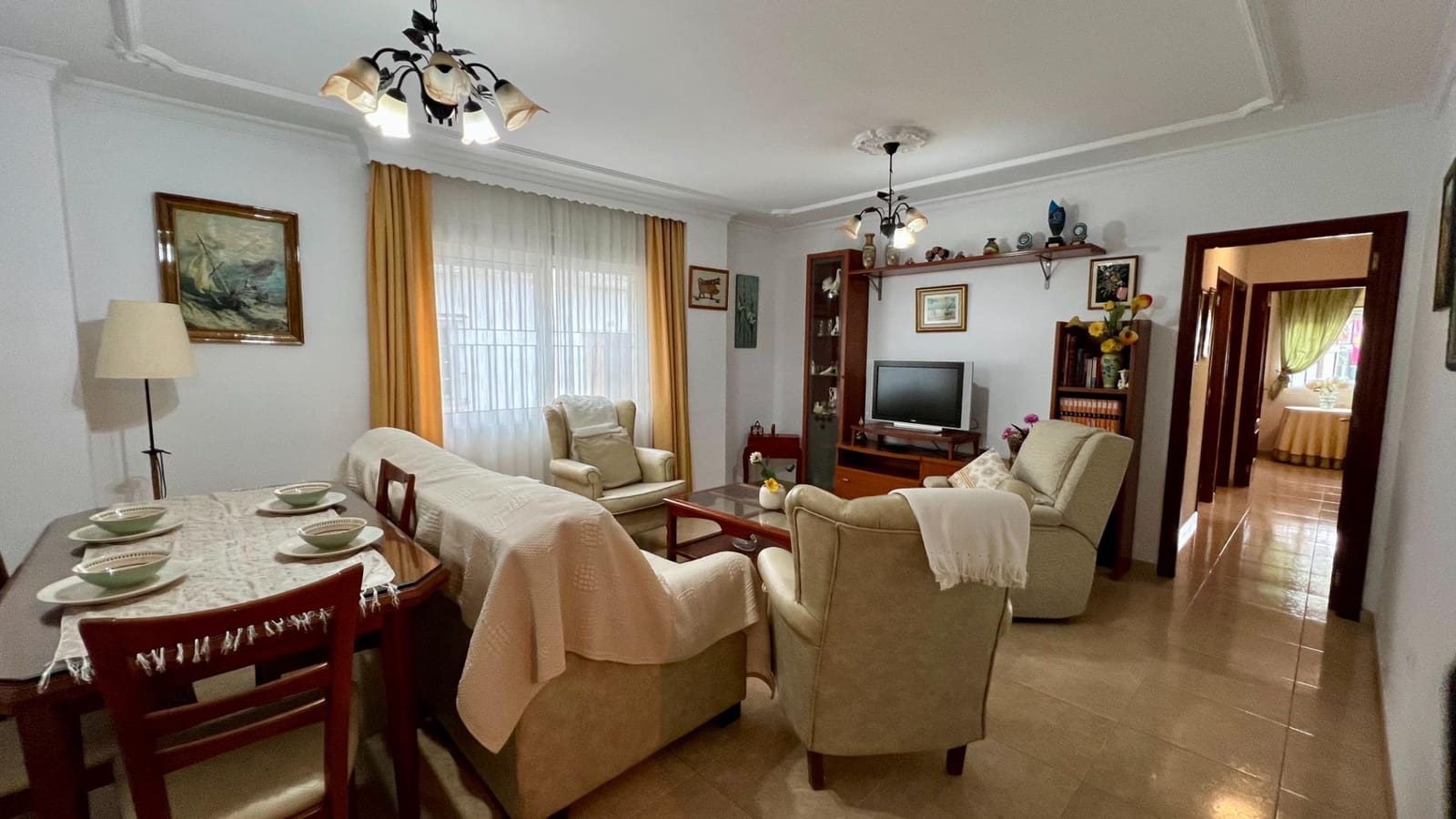 4 bedroom Flat for sale in Chiclana de la Frontera - € 230,000 (Ref: 9820475)
