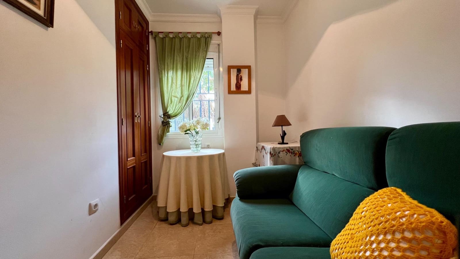 4 bedroom Flat for sale in Chiclana de la Frontera - € 230,000 (Ref: 9820475)