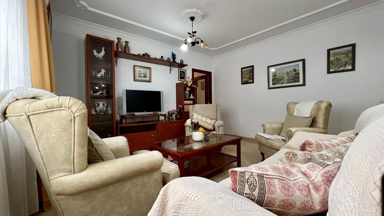 4 bedroom Flat for sale in Chiclana de la Frontera - € 230,000 (Ref: 9820475)