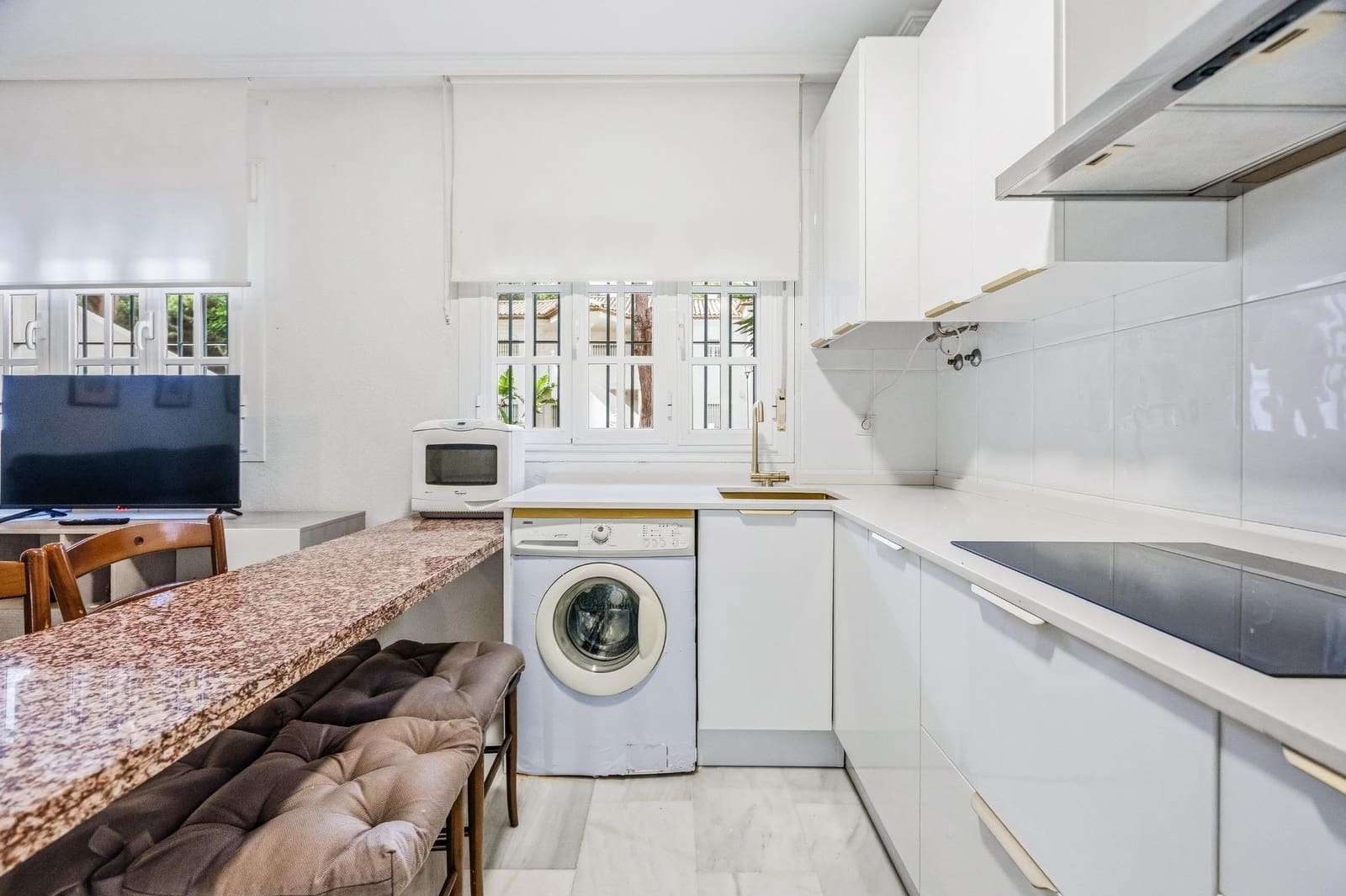 2 soveværelse Lejlighed til salg i Chiclana de la Frontera med garage - € 265.000 (Ref: 9820478)