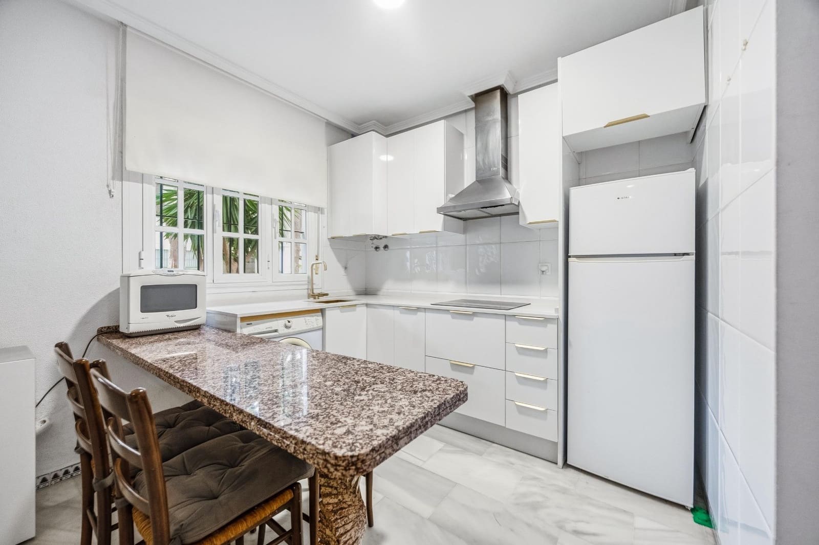 2 soveværelse Lejlighed til salg i Chiclana de la Frontera med garage - € 265.000 (Ref: 9820478)