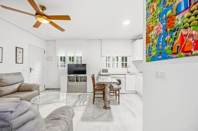 2 soveværelse Lejlighed til salg i Chiclana de la Frontera med garage - € 265.000 (Ref: 9820478)