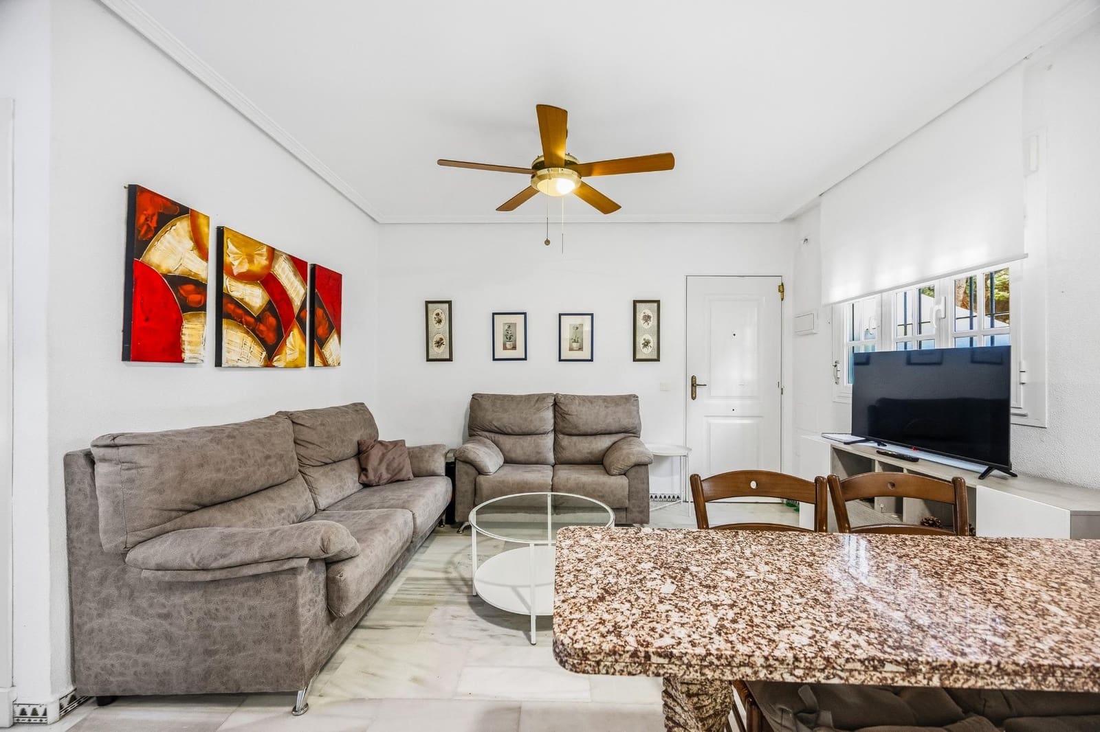2 bedroom Apartment for sale in Chiclana de la Frontera with garage - € 265,000 (Ref: 9820478)